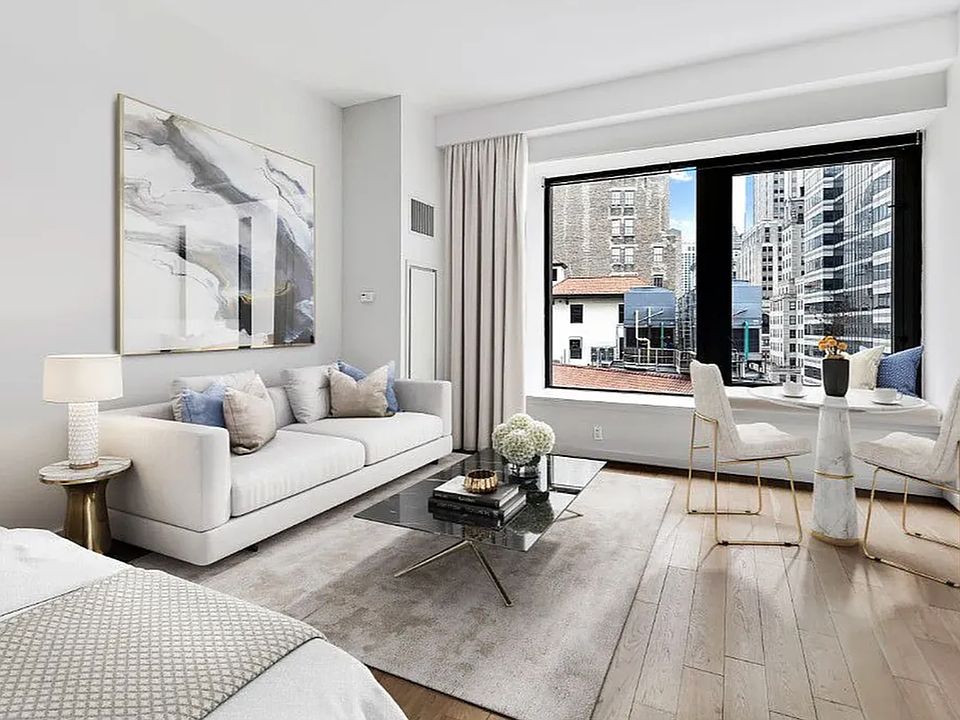 1st image of 75 Wall St APT 21