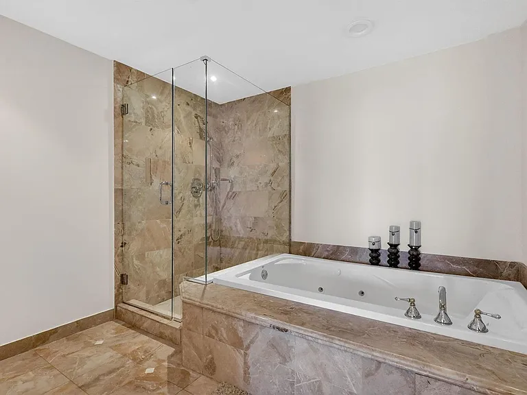 9595 Collins Ave #N-8F — Photo 33