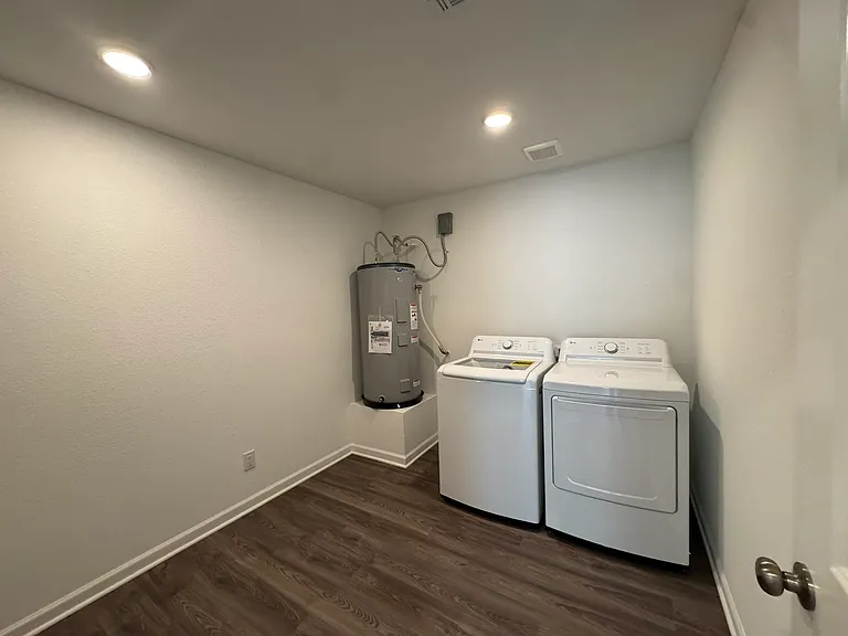 2800 Steamship Dr — Photo 32