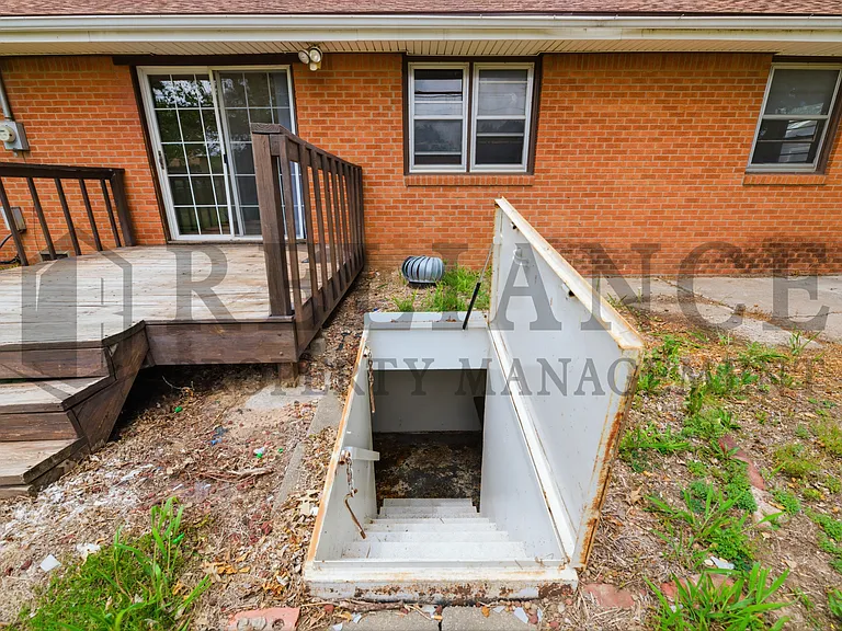 8025 E Indianapolis St — Photo 7