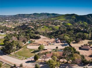 490 Rimrock Rd, Thousand Oaks, CA 91361