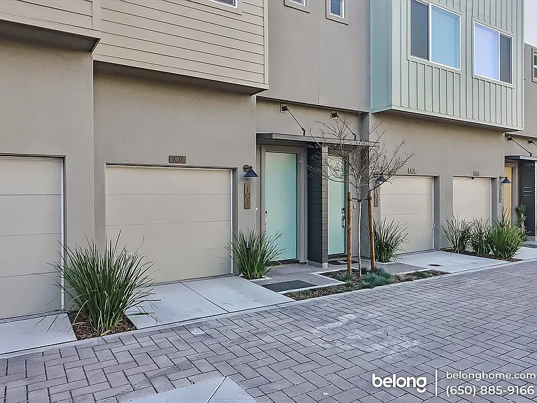 107 Uptown Cir — Photo 22