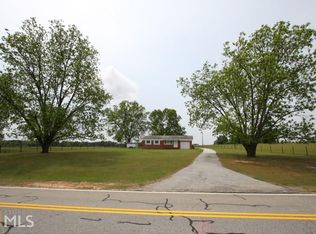 2200 Lakeview Rd, Byron, GA 31008