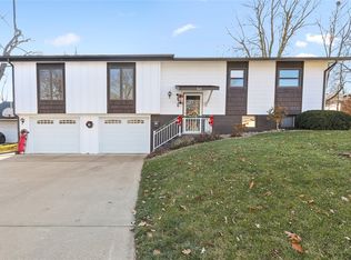 505 Spruce Dr, Pella, IA 50219