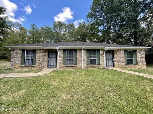 2118 Thousand Oaks Dr, Jackson, MS 39212