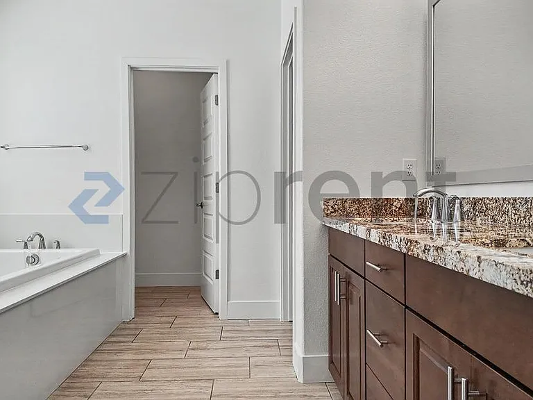 10568 Trill Way — Photo 47