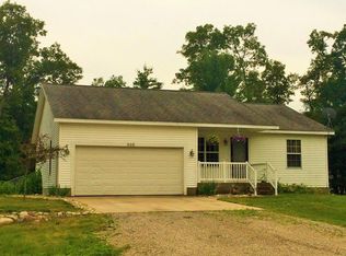 525 W Sampson St, Twin Lake, MI 49457