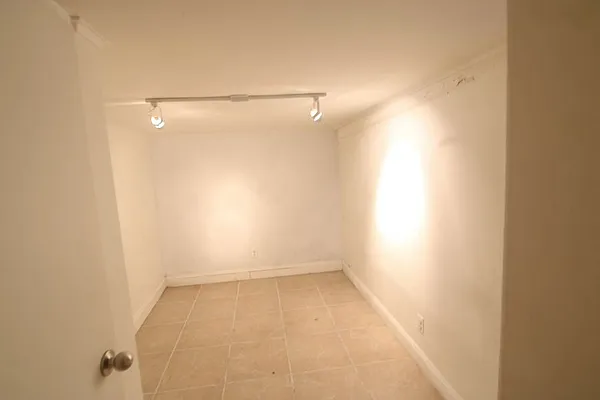 Rented by Guidance Realty Corp. | media 8