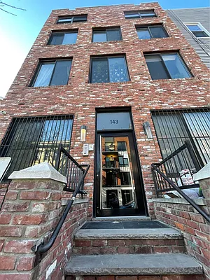 Rented by Pear NYC LLC | media 16