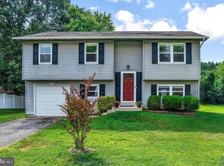 5607 Lee Way Dr, Churchton, MD 20733