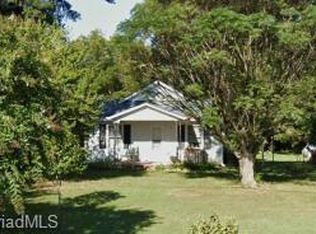 907 Gibson Rd, Mebane, NC 27302