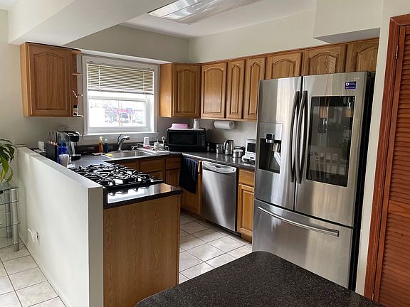 2nd image of 5110 Avenue S