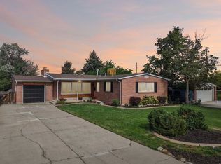 7022 S 2825 E, Salt Lake City, UT 84121