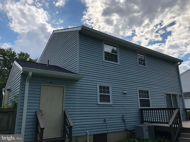 8406 Woodford Ct — Photo 43