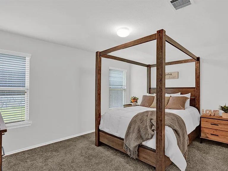 1111 Meadow Side Dr — Photo 3