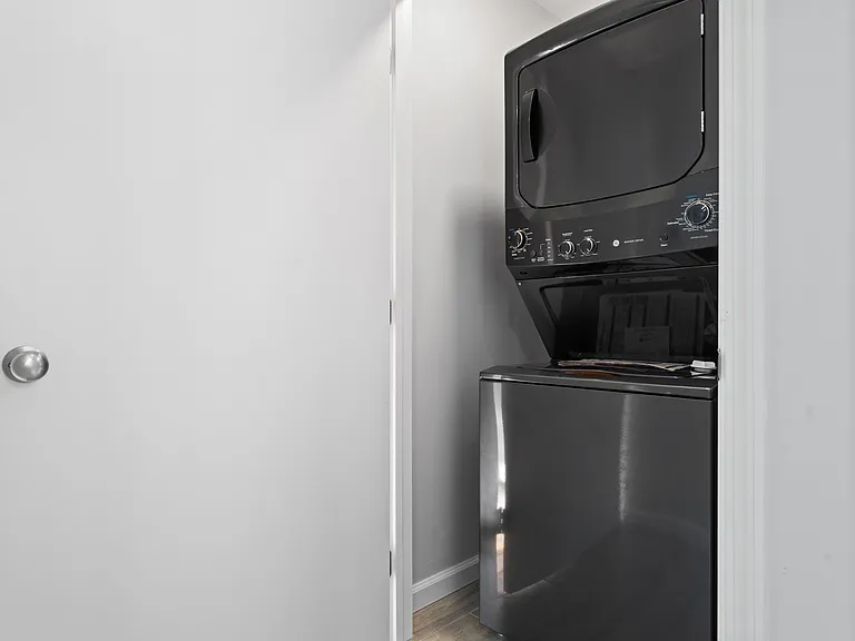 144 W 30th St #2 — Photo 7