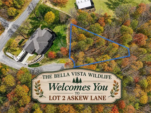 2 Askew Ln, Bella Vista, AR 72714
