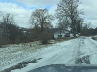 31 Davis Heights Rd, Maidsville, WV 26541