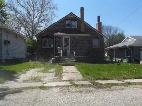 116 W Martin St, Cissna Park, IL 60924