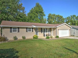 3321 Ferris Dr, Decatur, IL 62521