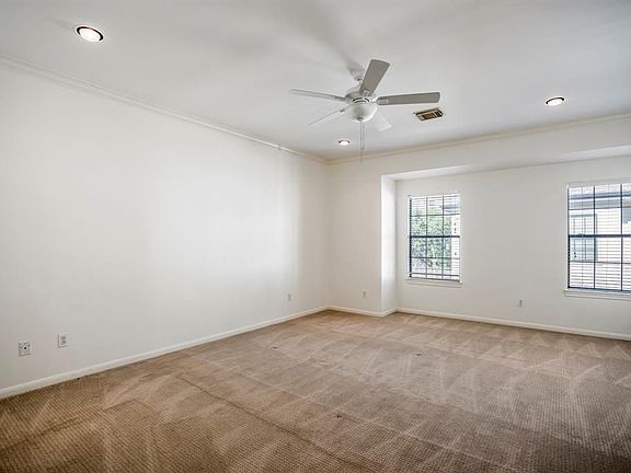 2822 Bering Dr, Houston, TX 77057 | Zillow