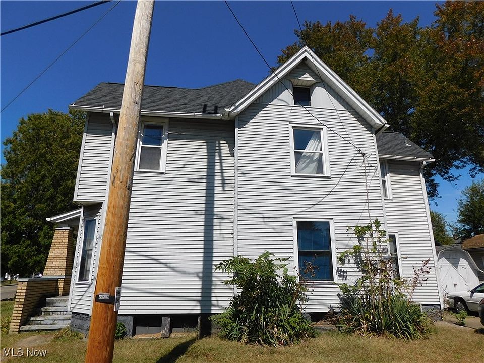 2nd image of 1738 Erie St S