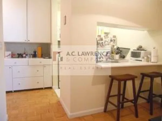 Rented by Aclawrence | media 8