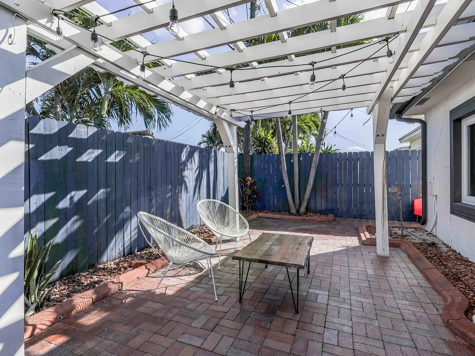 3 bed, $9,995 — Photo 2