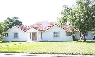 1st image of 1321 Nightingale Ave