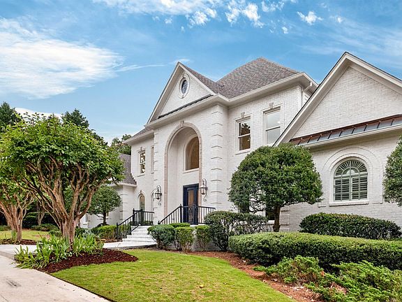 4th image of 7713 Kenmore Pl