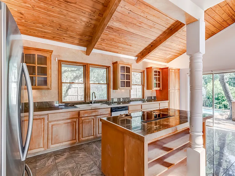 208 Westhaven Dr — Photo 14