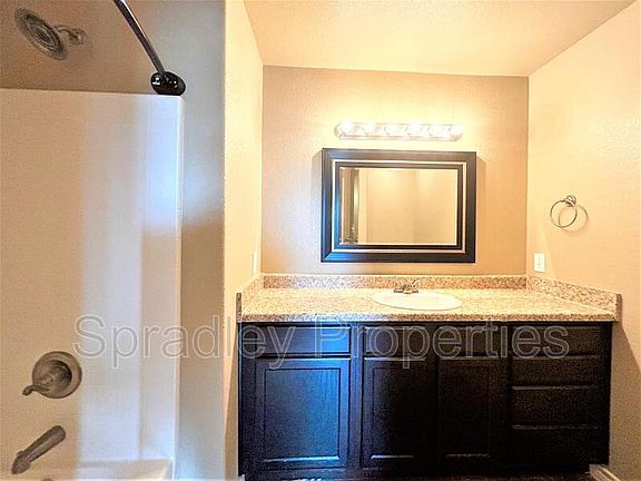 5th image of 817 Laila Ln