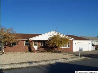 1 Louisiana Dr, Little Egg Harbor, NJ 08087