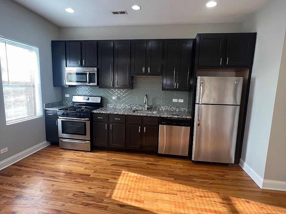 1st image of 4927 N Winthrop Ave #1S