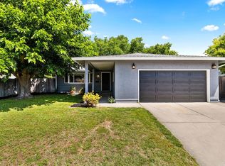 970 Woodvale Dr, Dixon, CA 95620