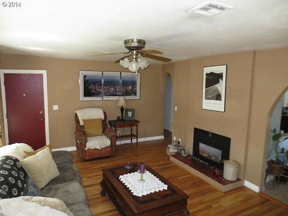 Liv Rm/Gas Fireplace