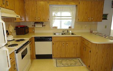 4th image of 1710 Jackson Heights Dr