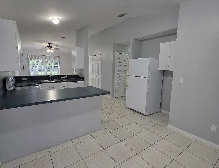 4836 Golfview Blvd — Photo 7