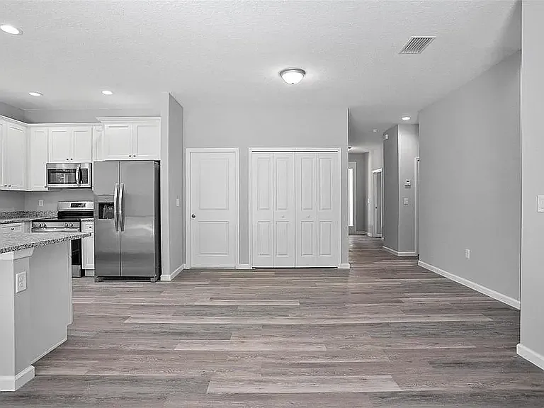 4253 Fruitwood Ave — Photo 10