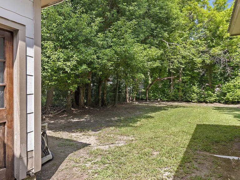510 Wilson St — Photo 24