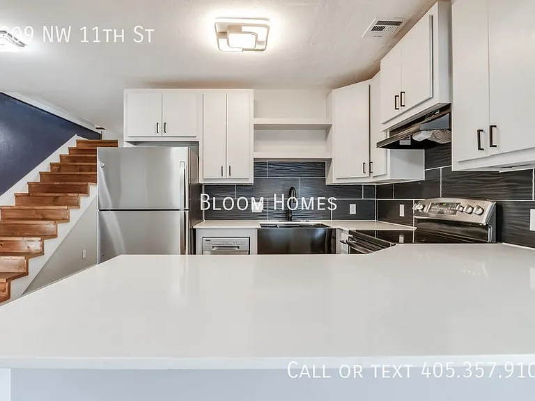 1209 NW 11th St — Photo 17