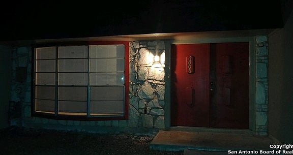 2nd image of 6603 Spring Hurst St