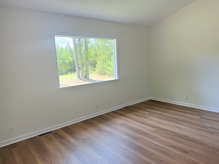 4925 Bear Bluff Rd — Photo 6