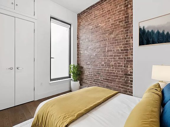 3rd image of 99 Allen St