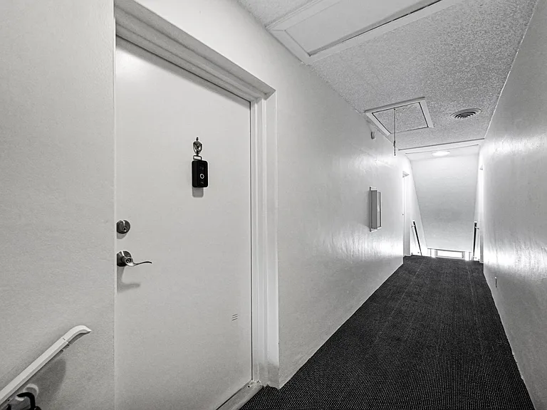 6279 Bay Club Dr #3 — Photo 36