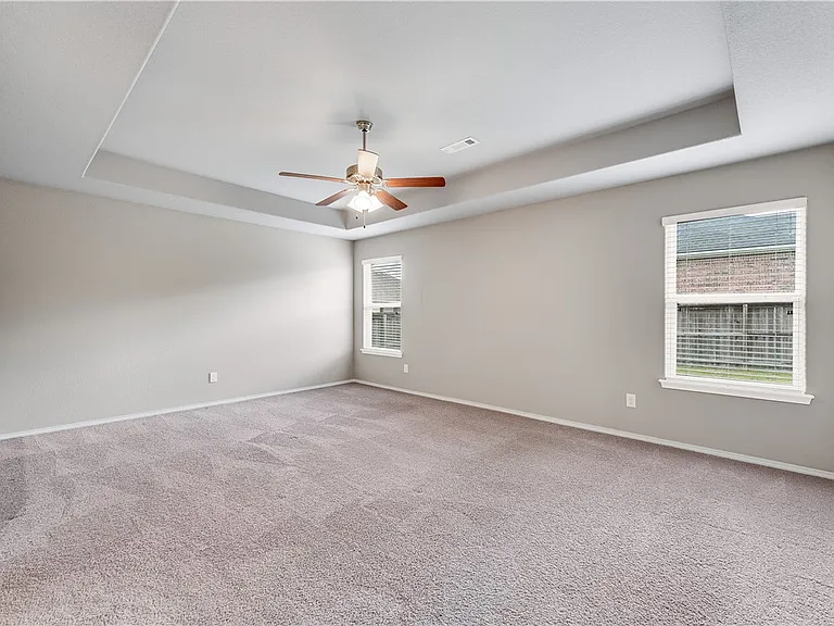 705 SW River Rock St — Photo 16
