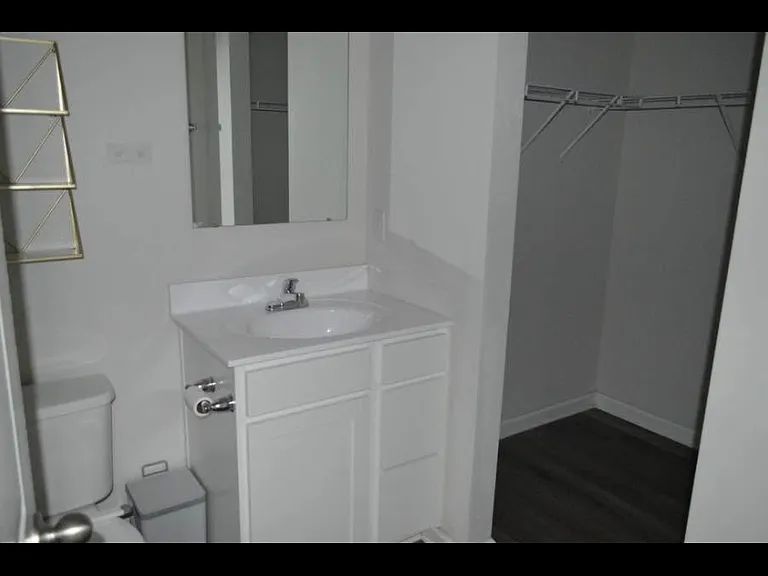 101 Forthside Way — Photo 6
