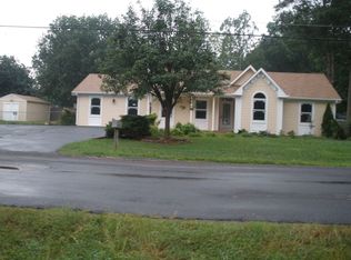 8911 June St, Manassas, VA 20111