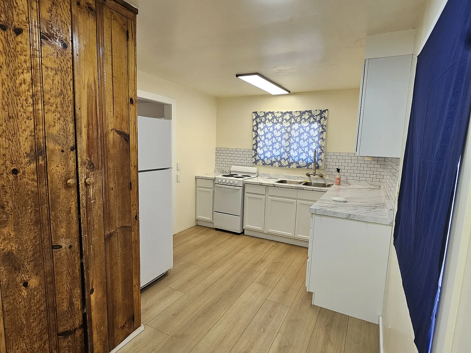 Studio, 400 sqft, $1,650 — Photo 3