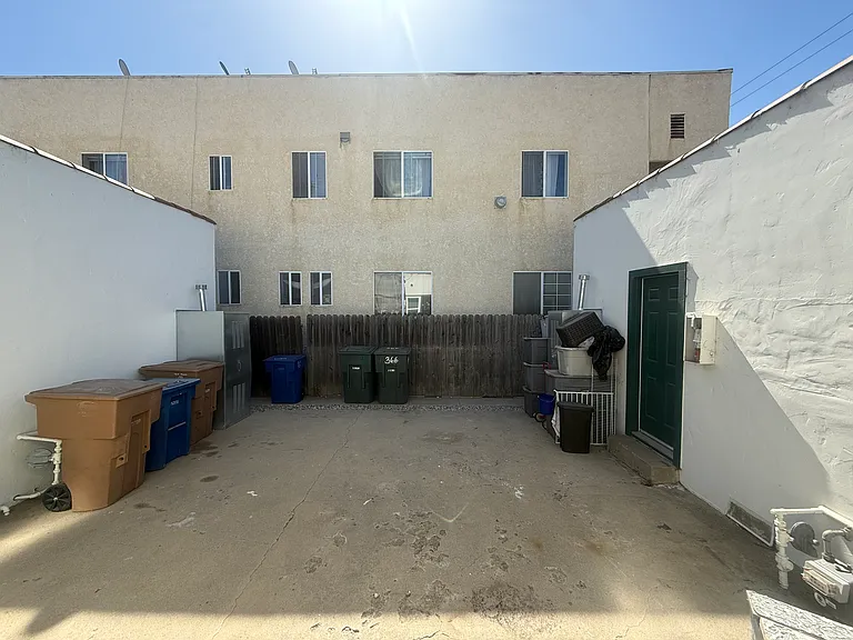 366 N Olive St #366 — Photo 8